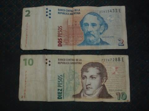 BANKNOTES : REPUBLICA ARGENTINA ( 2 & 10 PESOS )